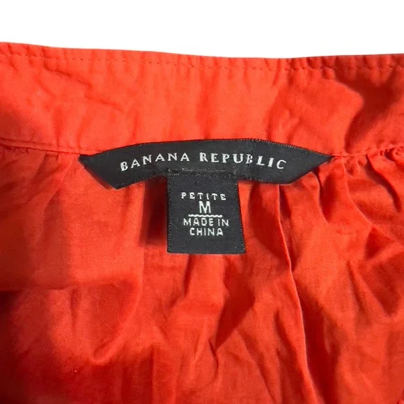 Banana Republic Petite Red Embroidered Sleeveless Button Up Shirt Top Size M - Picture 3 of 5